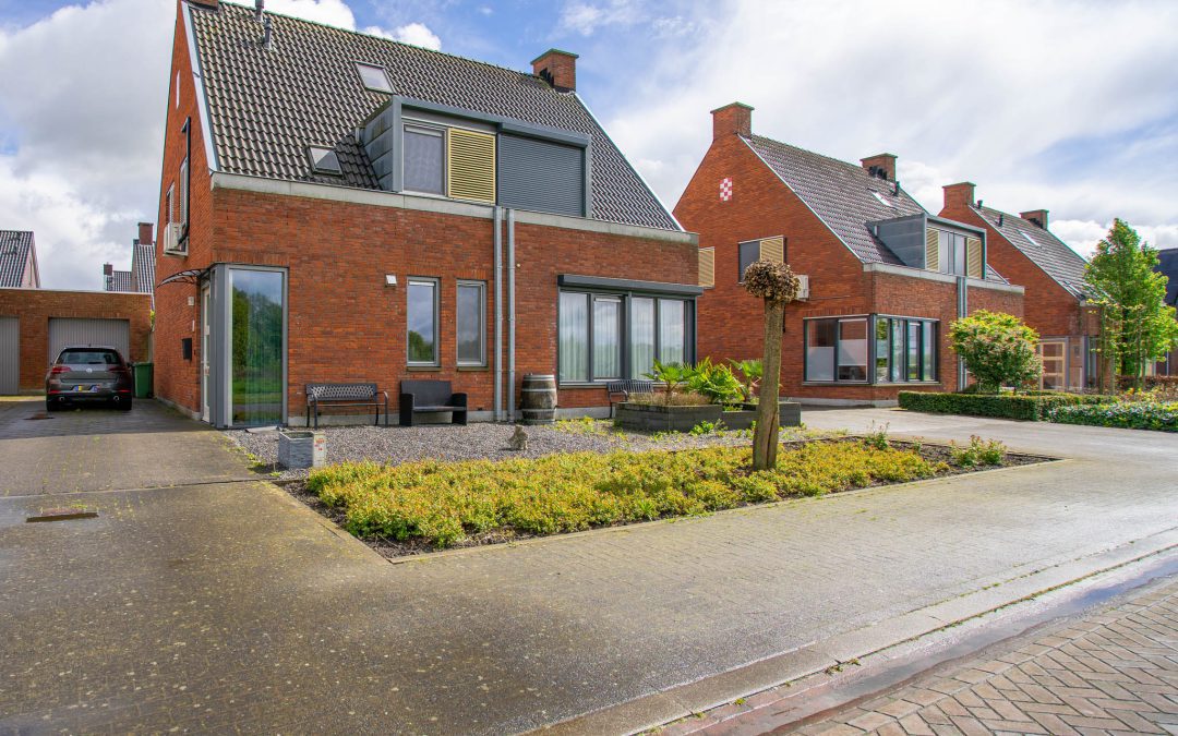 Steengoed 16, Bakel