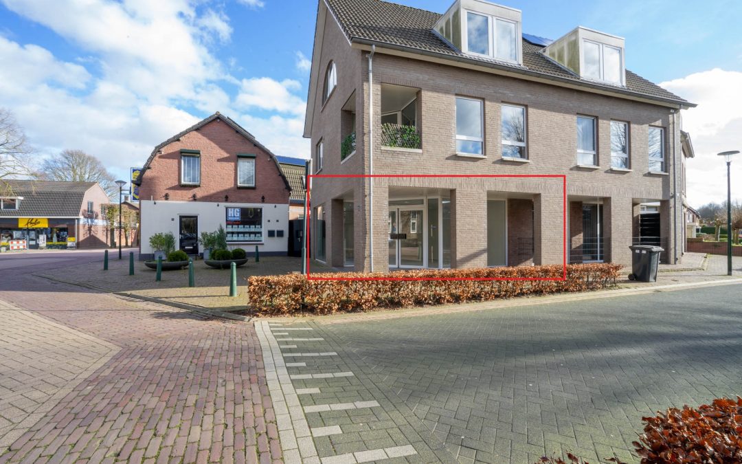 Dorpsstraat 32, Bakel